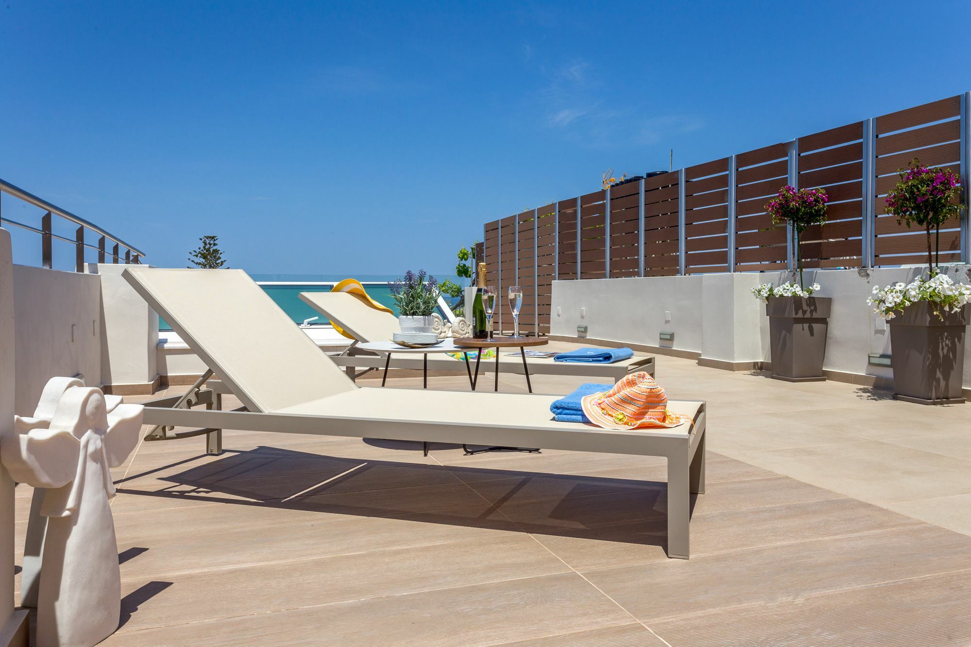 Angels Suites Platanias  Exterior photo